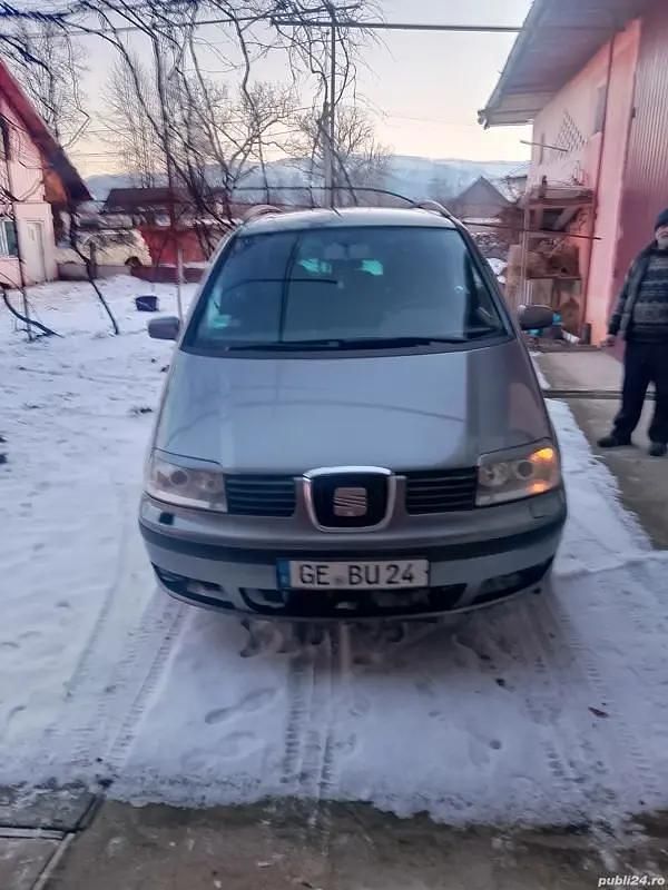 Utilizat 2004 Seat Alhambra Monovolum | 2.600 EUR (Scump) - Imagine 1/4