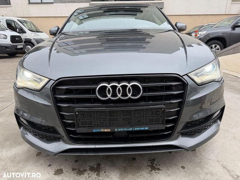 Second-hand Audi A3 S-Line 150 CP (110 kW) 2016 Culoaregri Berlinǎ