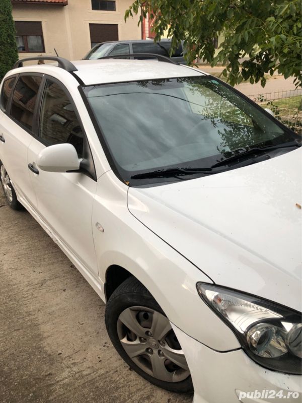 Utilizat 2011 Hyundai i30 Break | 3.200 EUR (Preț OK) - Imagine 1/4