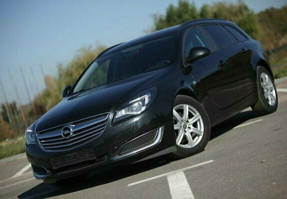 Second-hand Opel Insignia 140 CP (102 kW) 2014 Negru Break