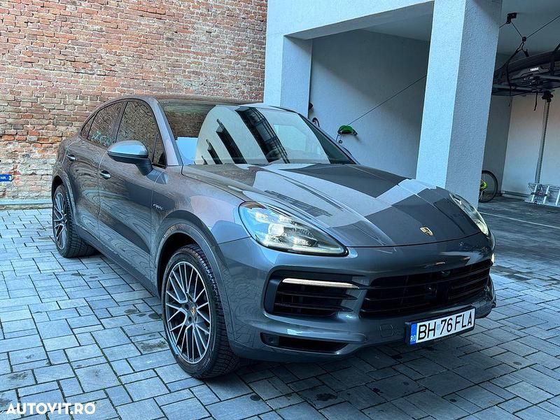 Culoaregri Utilizat 2020 Porsche Cayenne Coupe Coupe | 82.000 EUR - Imagine 1/4