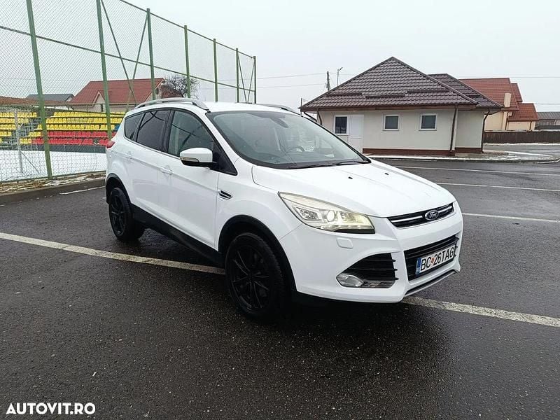Second-hand Ford Kuga Titanium 140 CP (102 kW) 2013 Culoarealb SUV