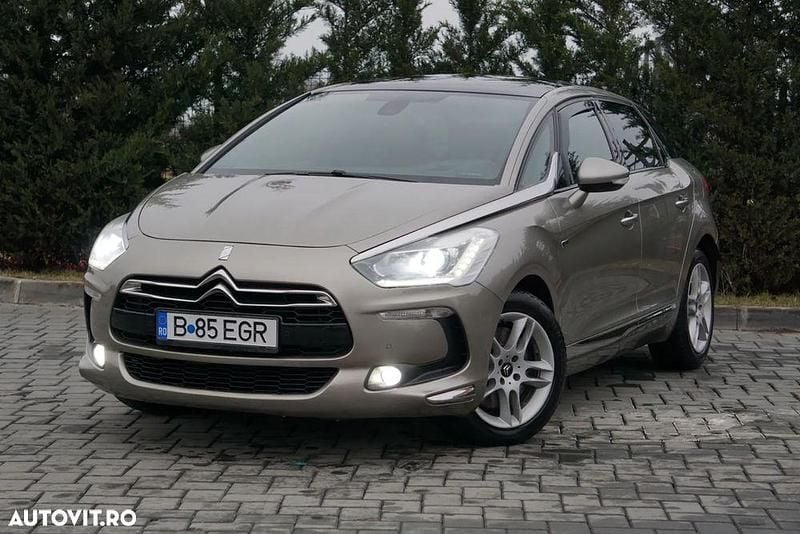 Second-hand Citroën DS5 200 CP (147 kW) 2014 Culoaregri Hatchback