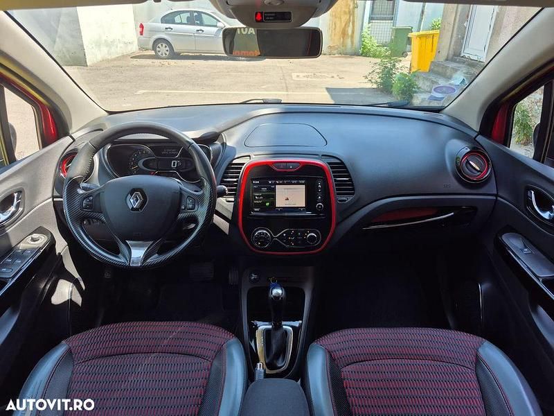 Second-hand Renault Captur 120 CP (88 kW) 2016 Culoarerosu SUV
