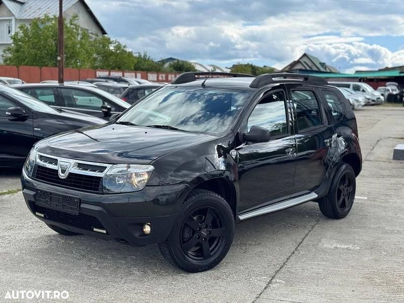 Negru Utilizat 2013 Dacia Duster SUV | 5.550 EUR (Preț OK) - Imagine 1/4