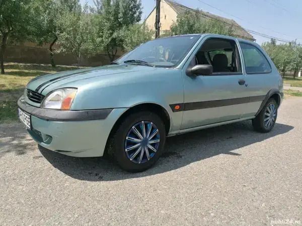 Utilizat 2001 Ford Fiesta Hatchback | 700 EUR - Imagine 1/4