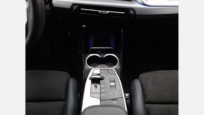 Second-hand BMW X1 Comfort Edition 204 CP (150 kW) 2025 Alb alpine SUV