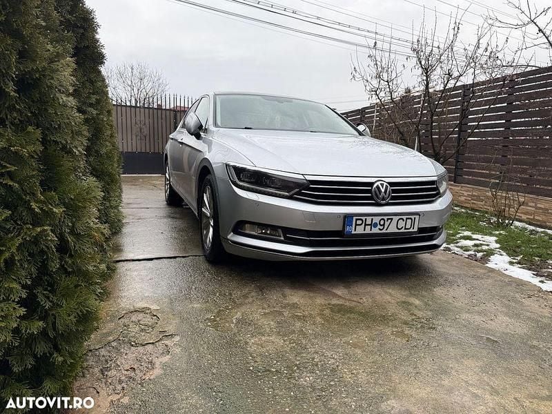 Culoareargint Utilizat 2019 VW Passat Berlinǎ | 14.000 EUR (Super Preț) - Imagine 1/4