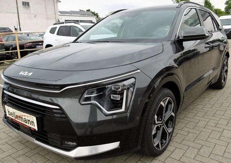 Utilizat 2023 Kia Niro Spirit SUV | 34.501 EUR - Imagine 1/1