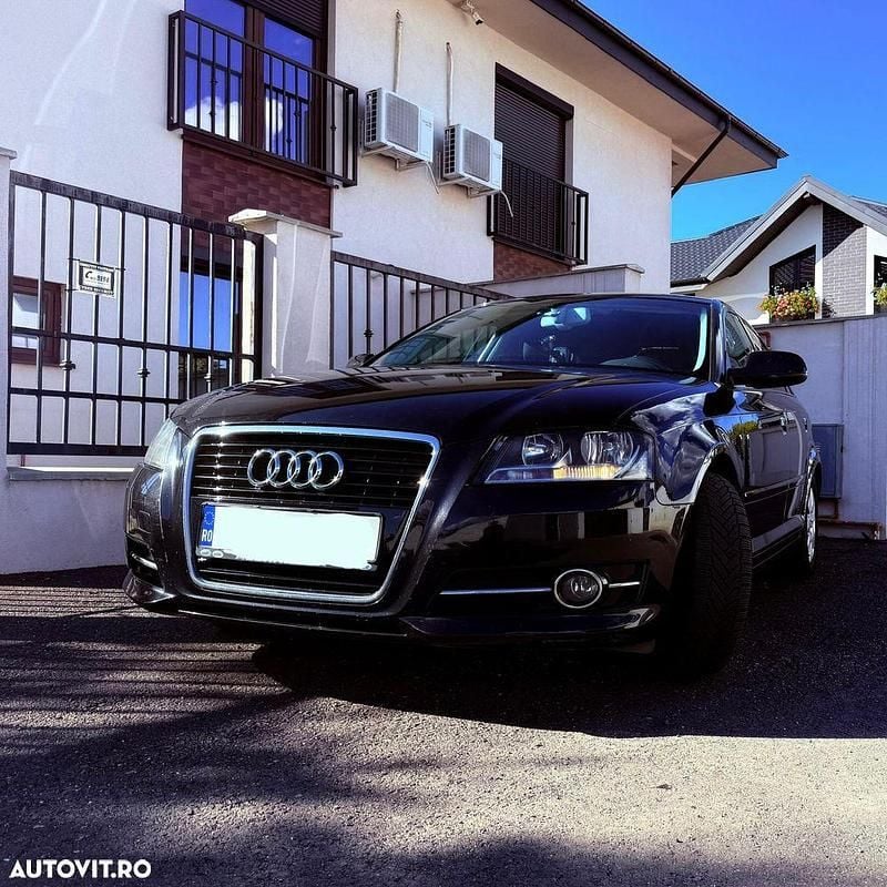 Culoarenegru Utilizat 2012 Audi A3 Sportback Attraction Hatchback | 5.500 EUR (Preț bun) - Imagine 1/4