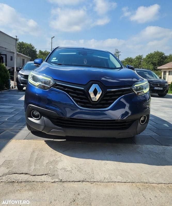 Culoarealbastru Utilizat 2019 Renault Kadjar Bose Edition SUV | 11.899 EUR (Preț bun) - Imagine 1/4