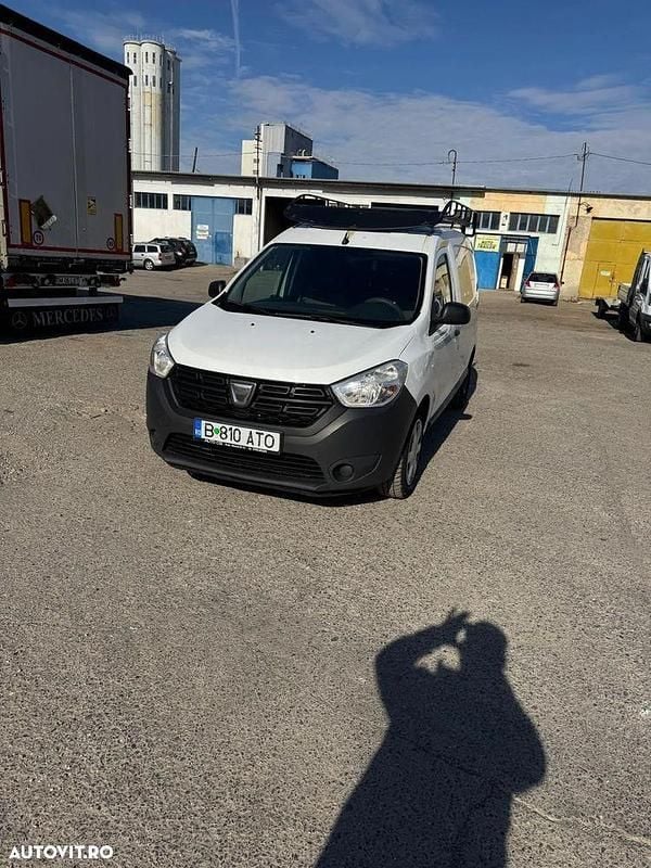 Culoarealb Utilizat 2020 Dacia Dokker Ambiance Monovolum | 5.500 EUR (Super Preț) - Imagine 1/4