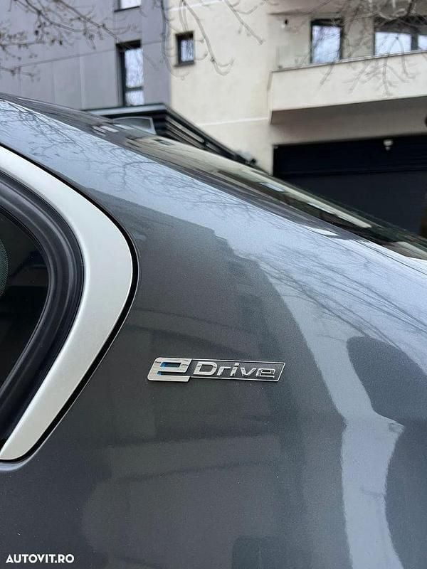 Second-hand BMW 330e Luxury Line 292 CP (214 kW) 2018 Culoaregri Berlinǎ