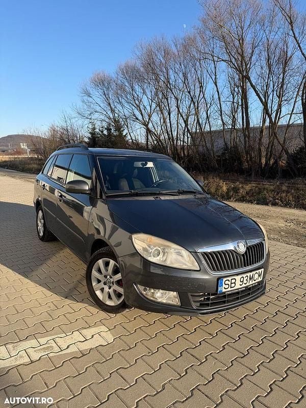 Second-hand Skoda Fabia Ambiente 75 CP (55 kW) 2010 Culoarealbastru Break