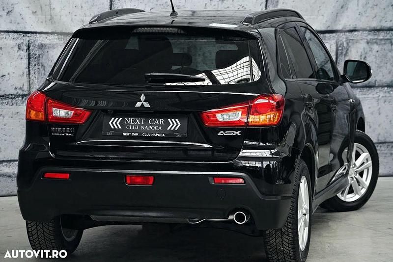 Second-hand Mitsubishi ASX Instyle 150 CP (110 kW) 2011 Culoarenegru SUV