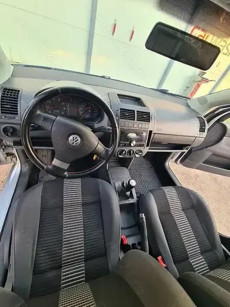 Utilizat 2009 VW Polo Berlinǎ | 2.900 EUR - Imagine 1/4