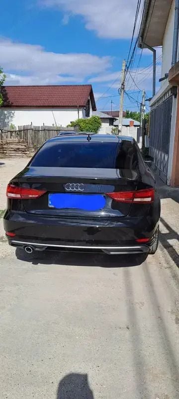 Second-hand Audi A3 116 CP (85 kW) 2018 Negru Berlinǎ