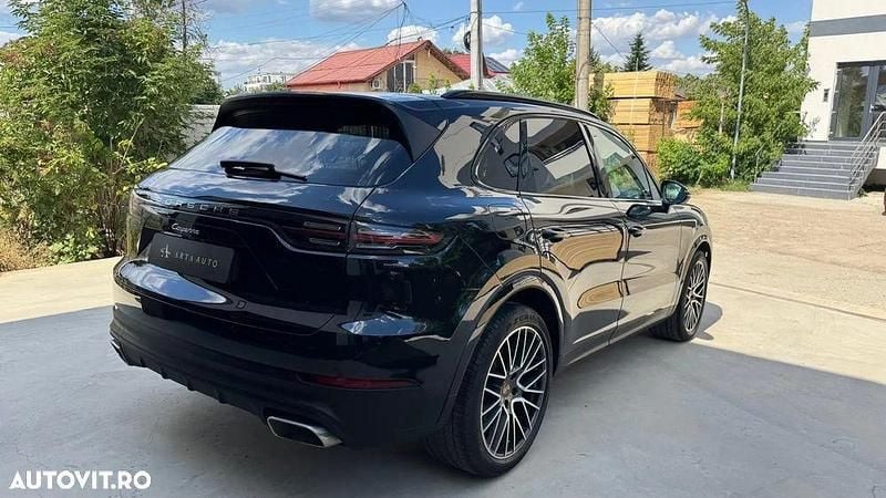 Culoarenegru Utilizat 2019 Porsche Cayenne SUV | 52.000 EUR (Super Preț) - Imagine 1/4