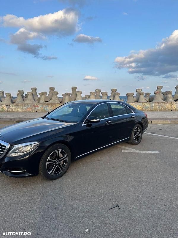 Second-hand Mercedes S350 258 CP (189 kW) 2015 Culoarenegru Berlinǎ