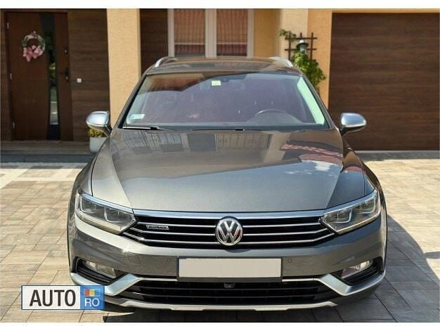 Gri Utilizat 2016 VW Passat Break | 11.000 EUR (Super Preț) - Imagine 1/4