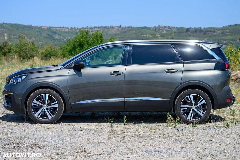 Culoaregri Utilizat 2019 Peugeot 5008 Active Monovolum | 17.300 EUR (Preț OK) - Imagine 1/4