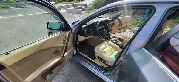 Gri Utilizat 2006 BMW 525 Berlinǎ | 3.500 EUR (Super Preț) - Imagine 1/4