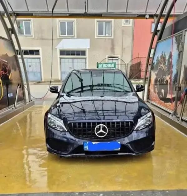 Utilizat 2015 Mercedes 220 Berlinǎ | 14.500 EUR - Imagine 1/4