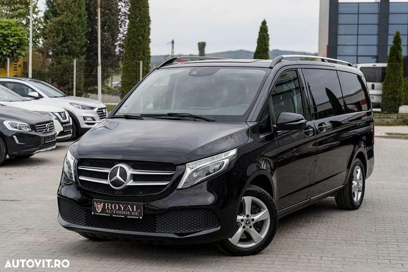 Negru Utilizat 2020 Mercedes V220 Exclusive Monovolum | 31.000 EUR (Super Preț) - Imagine 1/4