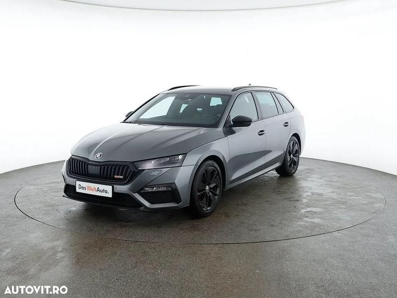 Gri mediumetalic Utilizat 2023 Skoda Octavia RS Break | 29.500 EUR (Scump) - Imagine 1/4
