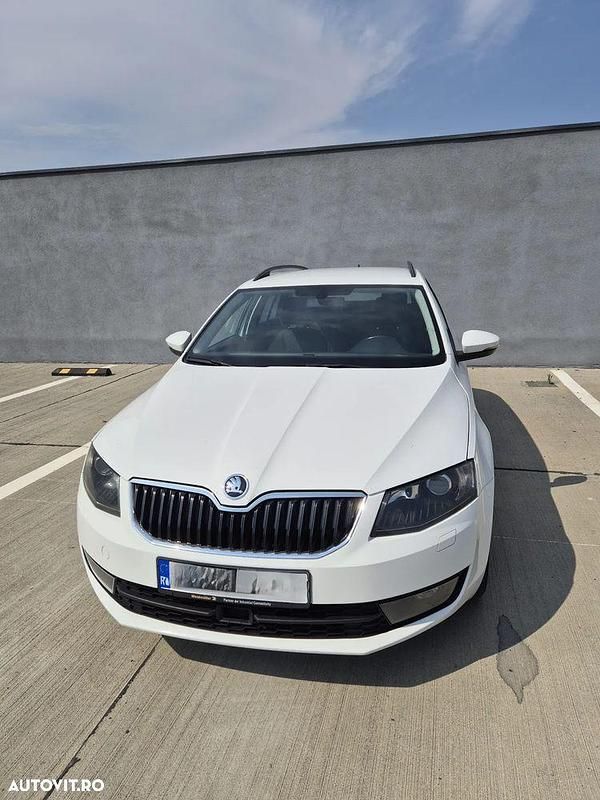 Culoarealb Utilizat 2016 Skoda Octavia Ambition Break | 11.500 EUR (Preț OK) - Imagine 1/4