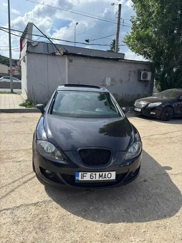 Negru Utilizat 2006 Seat Leon Hatchback | 2.450 EUR (Preț OK) - Imagine 1/4