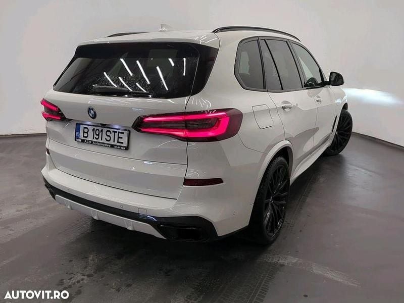 Second-hand BMW X5 231 CP (169 kW) 2021 Culoarealb SUV