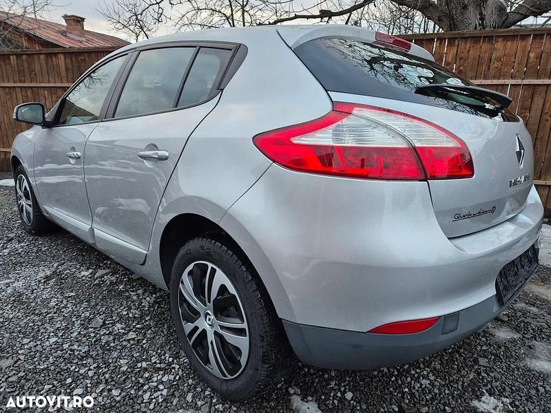 Second-hand Renault Mégane III 115 CP (84 kW) 2014 Culoaregri Hatchback