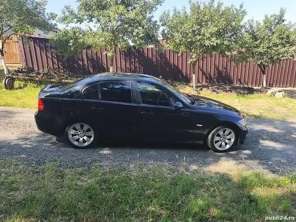 Second-hand BMW 320 163 CP (119 kW) 2006 Berlinǎ