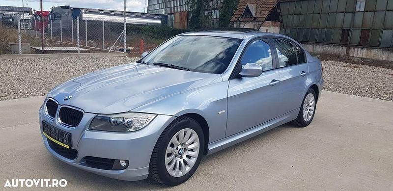 Culoarealbastru Utilizat 2009 BMW 318 Berlinǎ | 5.499 EUR (Preț OK) - Imagine 1/4