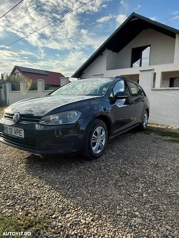 Culoaregri Utilizat 2015 VW Golf VII Trendline Break | 7.200 EUR (Preț bun) - Imagine 1/4