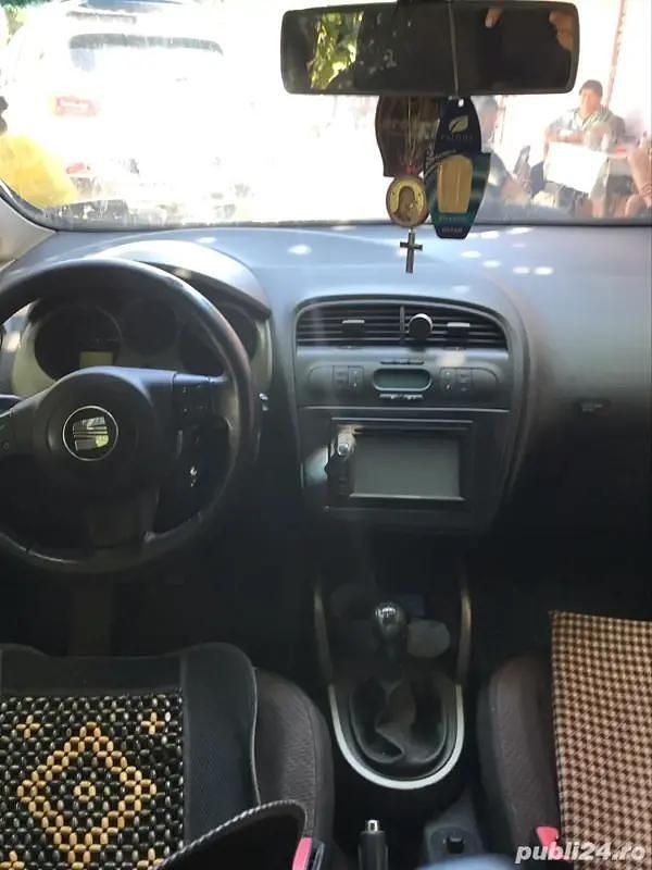 Utilizat 2005 Seat Altea Monovolum | 2.350 EUR - Imagine 1/4