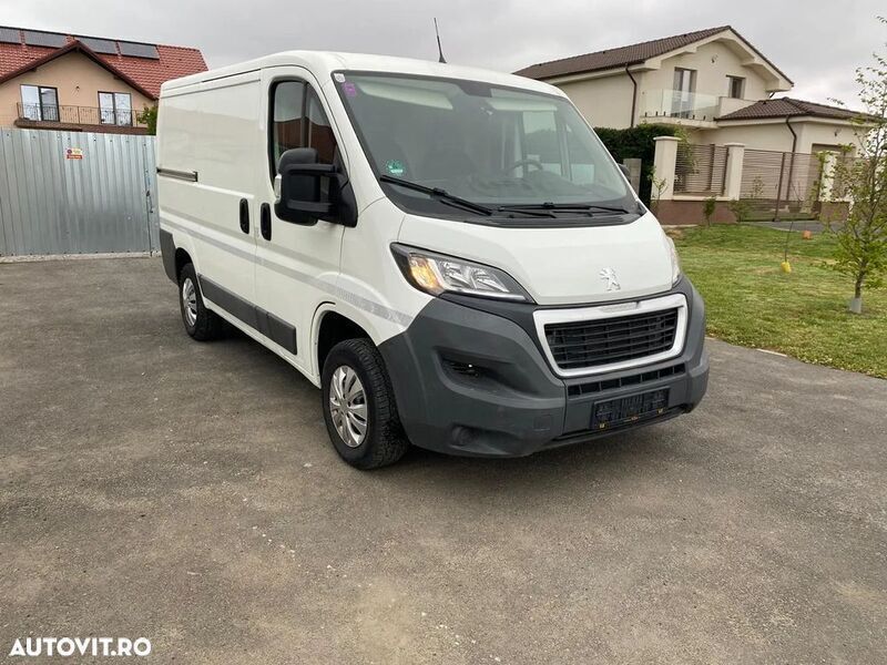 Alb Utilizat 2018 Peugeot Boxer Allure Van | 8.600 EUR (Preț bun) - Imagine 1/4