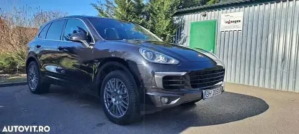 Utilizat 2015 Porsche Cayenne SUV | 24.000 EUR (Puțin scump) - Imagine 1/4