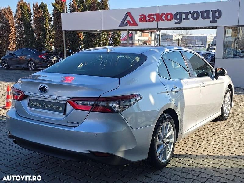 Second-hand Toyota Camry Business Edition 218 CP (160 kW) 2022 Culoareargint Berlinǎ