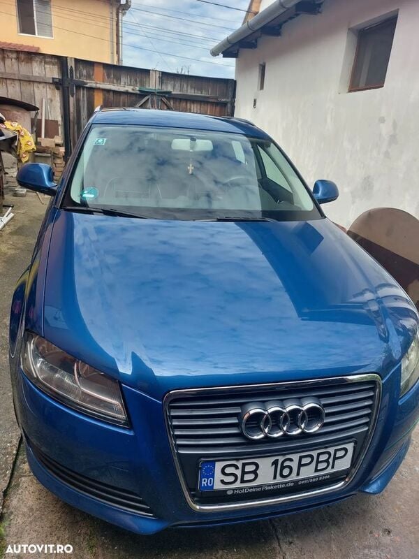 Albastru Utilizat 2009 Audi A3 Sportback Ambiente Hatchback | 4.799 EUR (Preț OK) - Imagine 1/3
