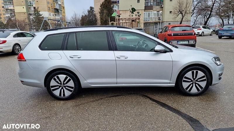 Second-hand VW Golf VII Comfortline 110 CP (80 kW) 2015 Culoaregri Break