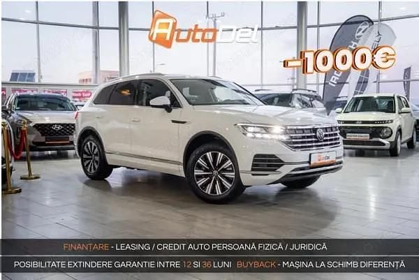 Alb Utilizat 2021 VW Touareg Elegance SUV | 48.990 EUR (Preț OK) - Imagine 1/4