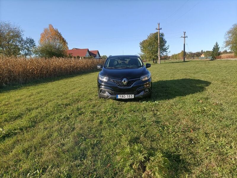 Negru Utilizat 2015 Renault Kadjar SUV | 10.950 EUR (Puțin scump) - Imagine 1/4