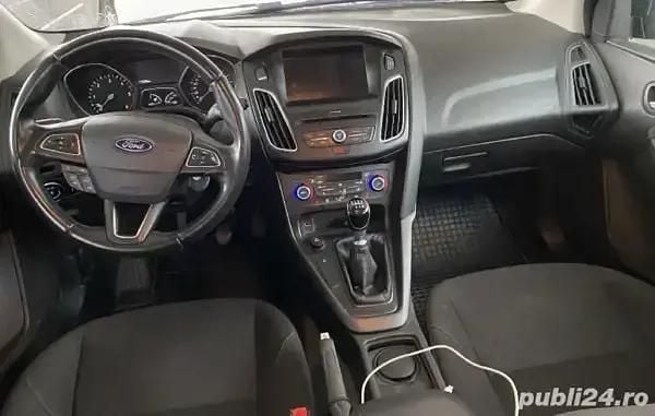 Utilizat 2017 Ford Focus Hatchback | 6.500 EUR (Preț bun) - Imagine 1/4