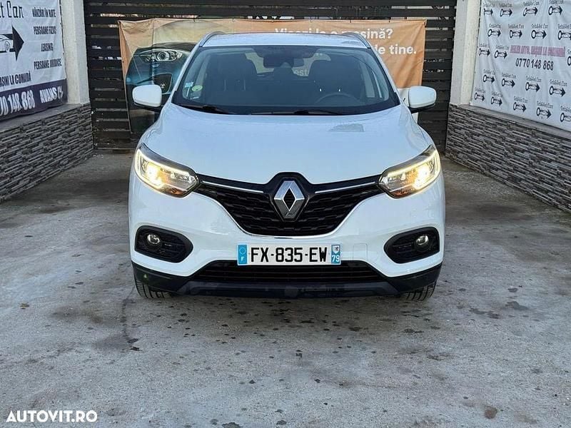 Culoarealb Utilizat 2021 Renault Kadjar Business SUV | 12.750 EUR (Preț bun) - Imagine 1/4