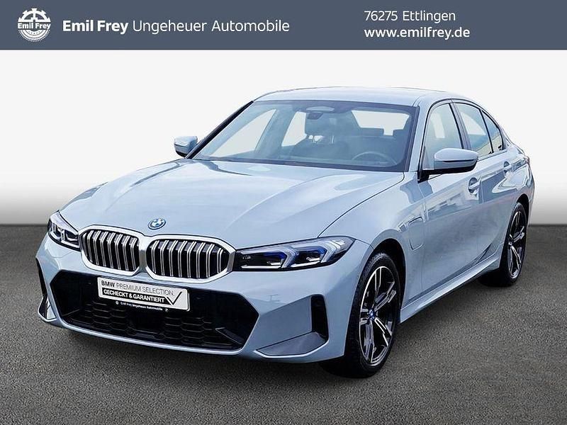 Second-hand BMW 330 Sport Line 184 CP (135 kW) 2023