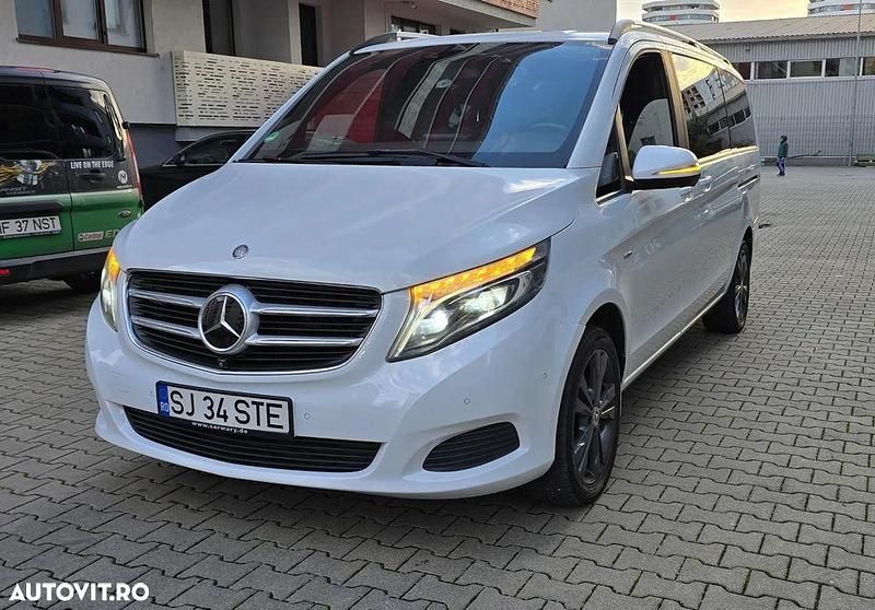 Culoarealb Utilizat 2016 Mercedes V250 Edition Monovolum | 33.499 EUR (Scump) - Imagine 1/4