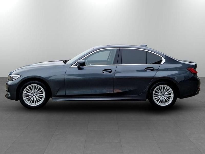 Second-hand BMW 318 156 CP (114 kW) 2022 Gri inchisnormal Berlinǎ