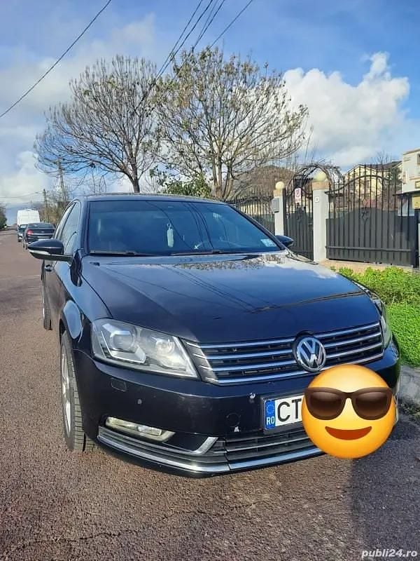 Negru Utilizat 2012 VW Passat Berlinǎ | 6.000 EUR (Super Preț) - Imagine 1/4